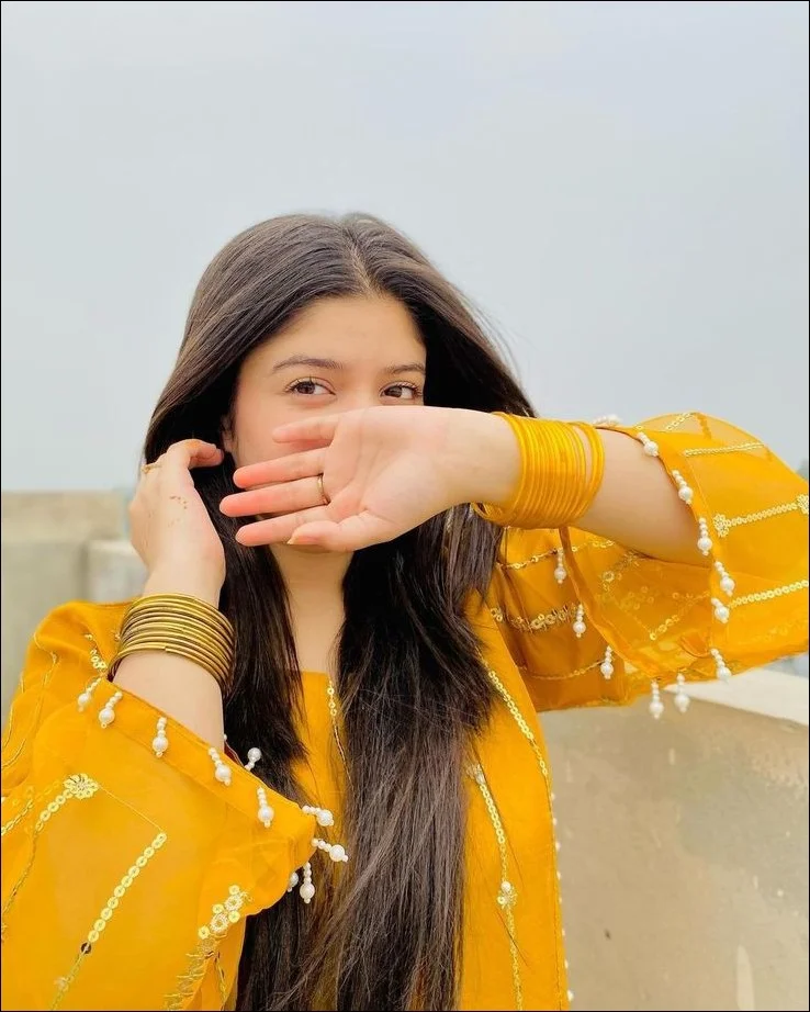 Cute Girl DP